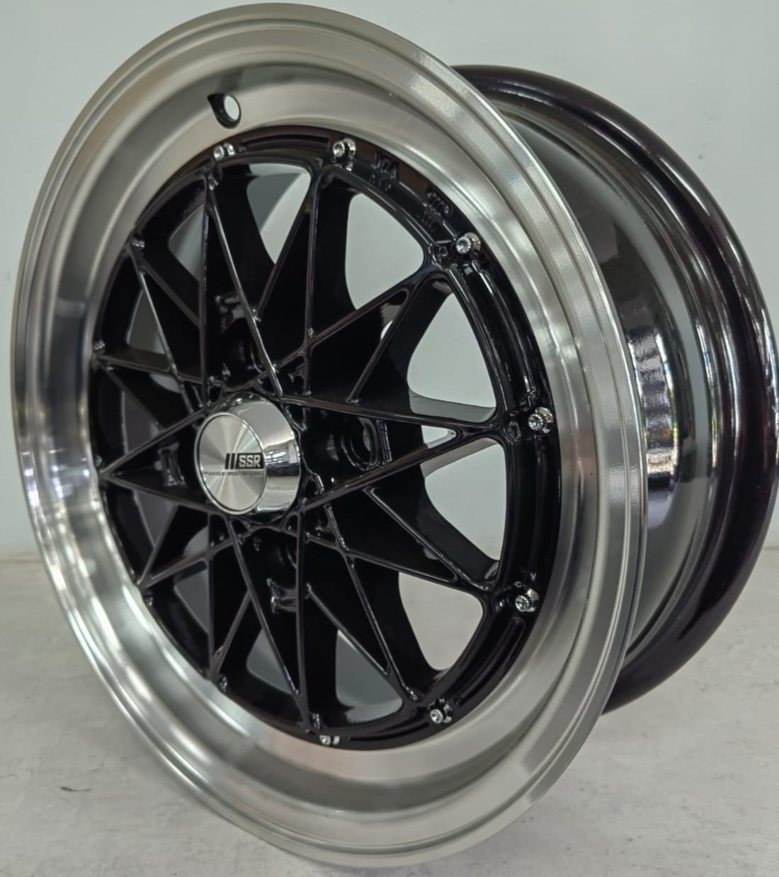 15" NDT OTA085 (15X6.5J/4-100) ET38 BLKML BBS