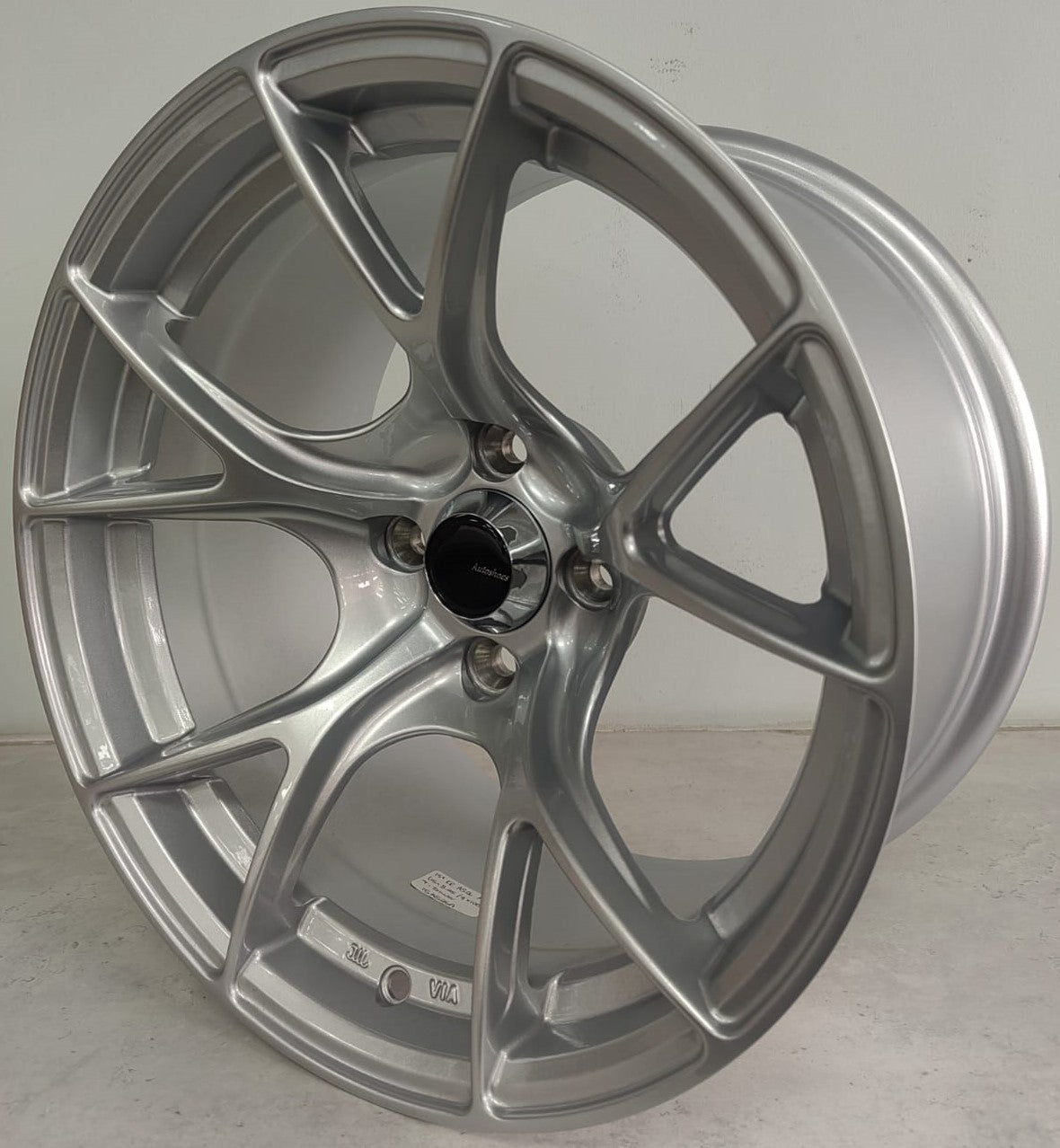 15" KR AS26 A (15X8.25J/4-100) TITANIUM SILVER