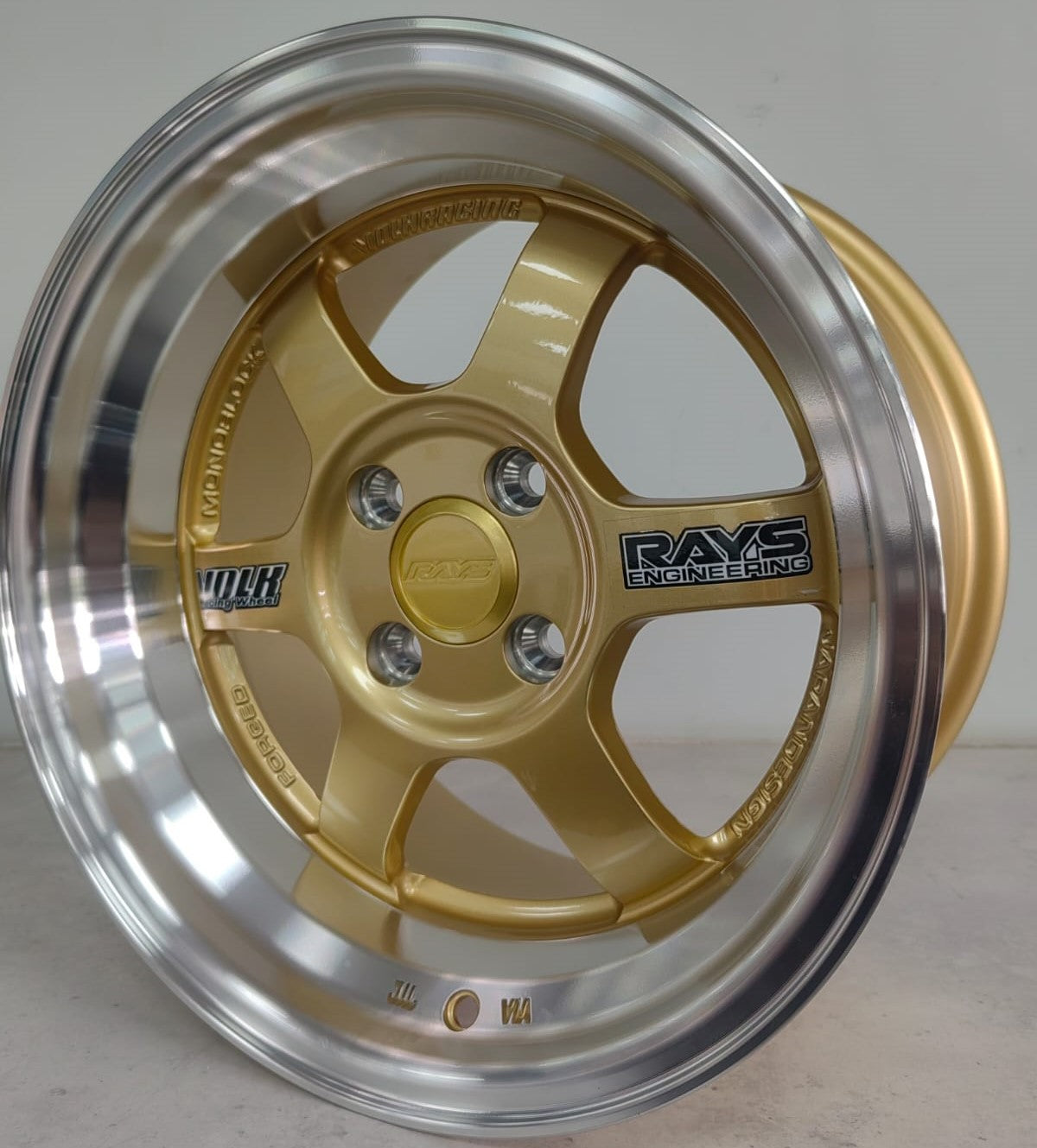 15" KR AS35 5 (15X8.25J/4-100) GOLD ET 20