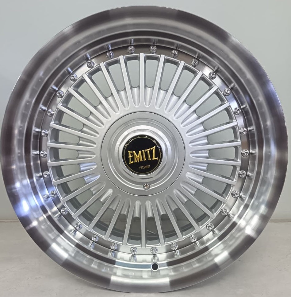 17" KR YKW7036 17/18 (17X8/9/5-112/120) SL N/W