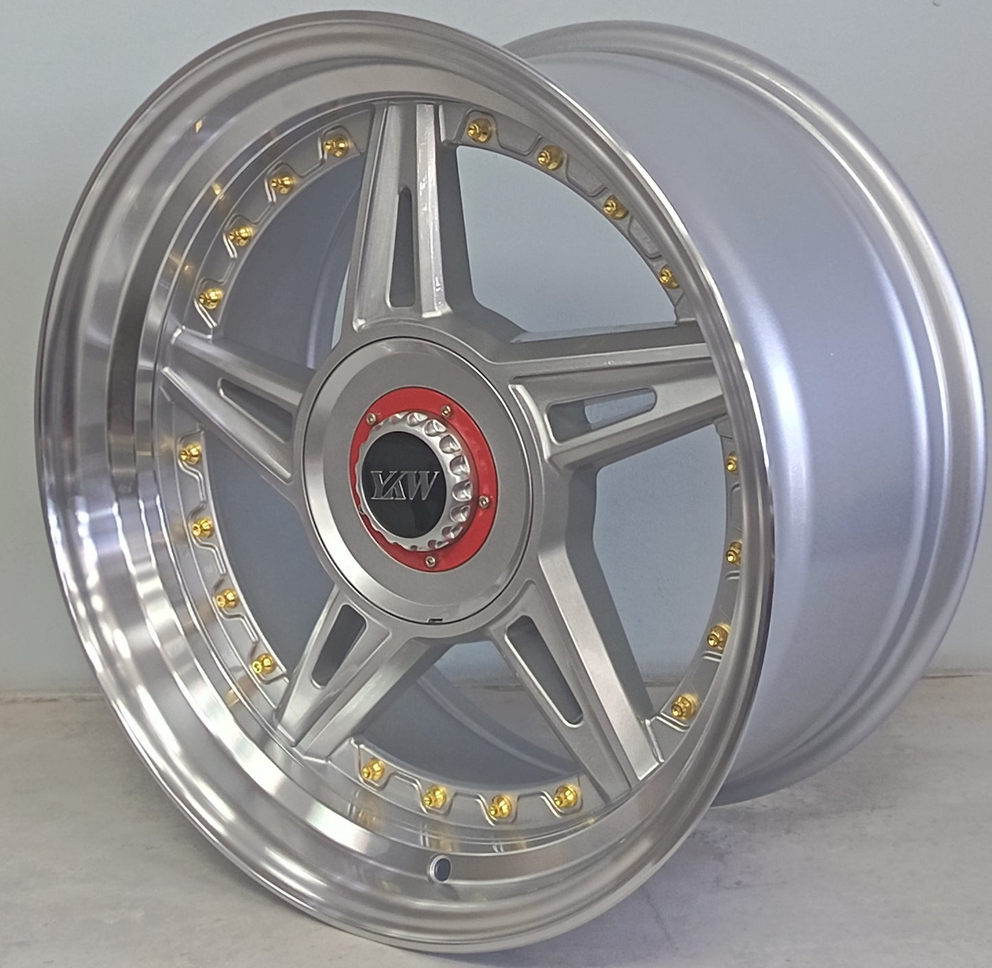 17" KR YKW7663M (17X8.5J/5-100/114) SL+GO