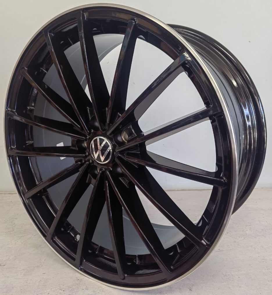 18" KR 222 (18X8J/5-100) ET45 BML VW