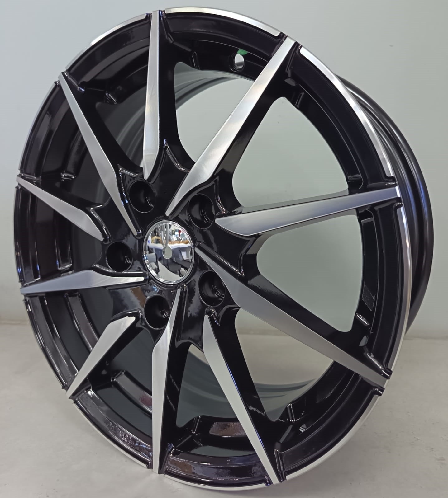 15" ZAXX XP24010 (15X6/5-114) BMF ET40