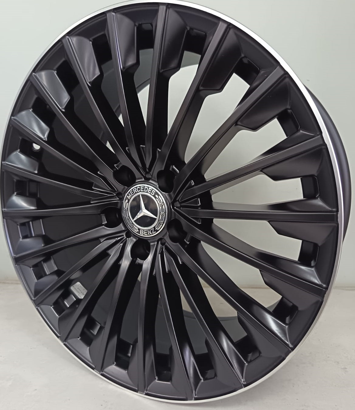 18" ZAXX 182004HB (18X8/5-112) MERC