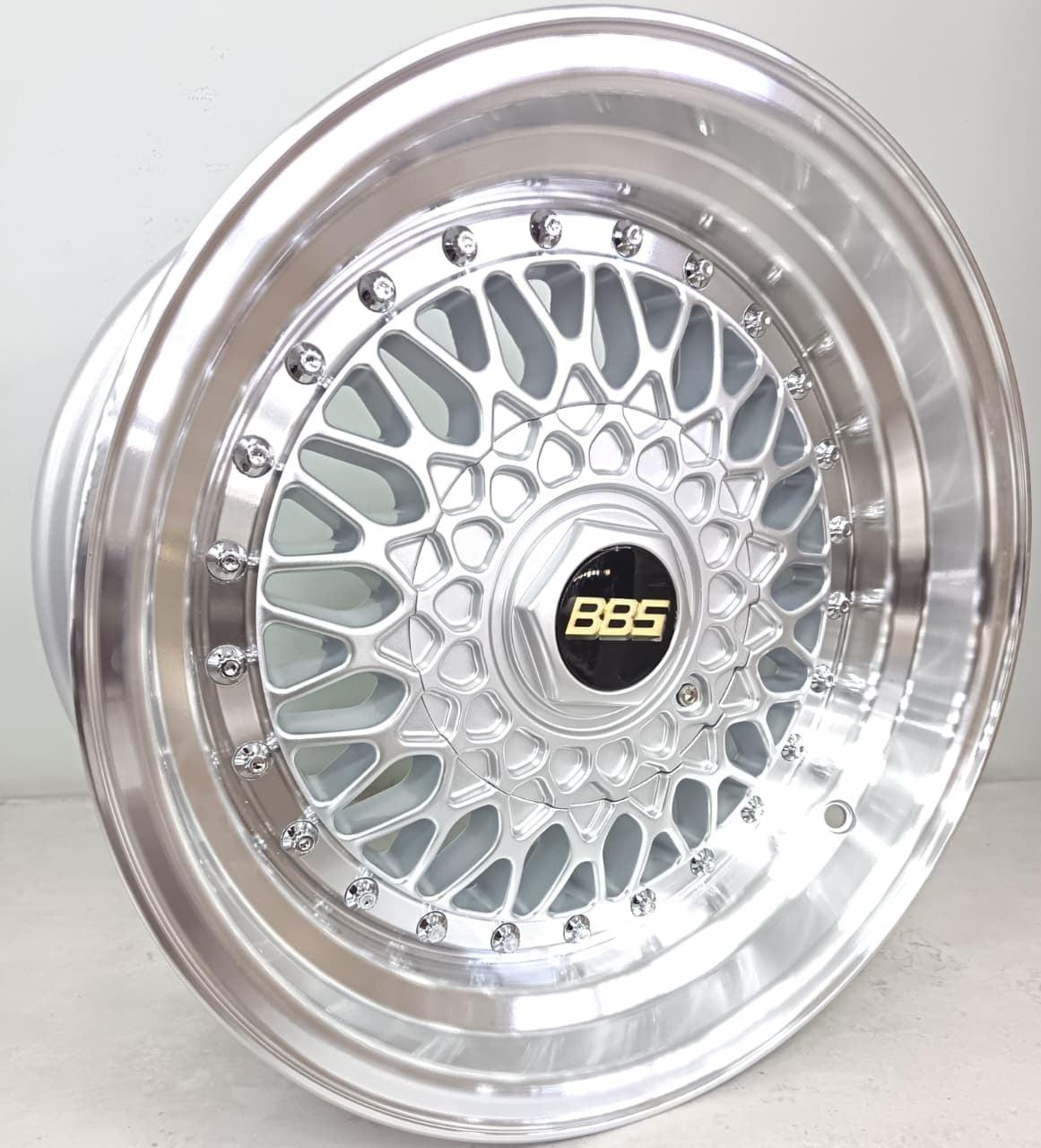 15" CONCEPT 2602-23 (15X8J/4X100/114) SIL BBS