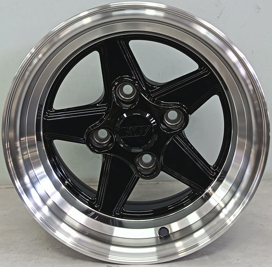 13" KR YKW3001 B (13X8/4-114) BL