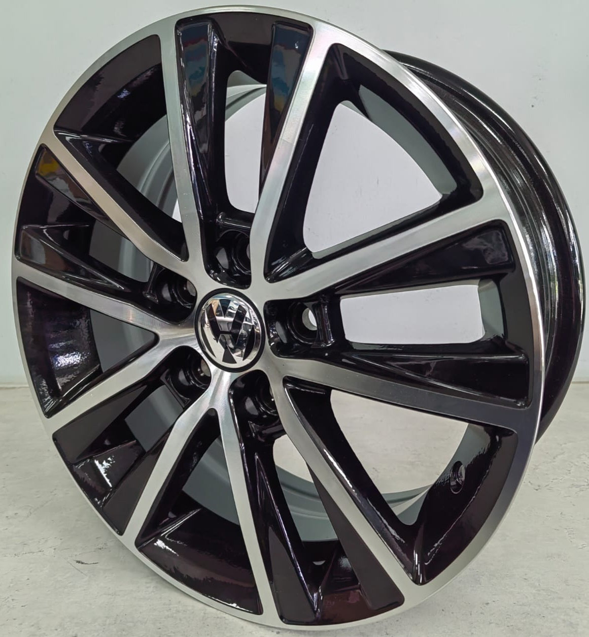14" KR 4075 (14X5.5J/5-100) ET36  BMF VW