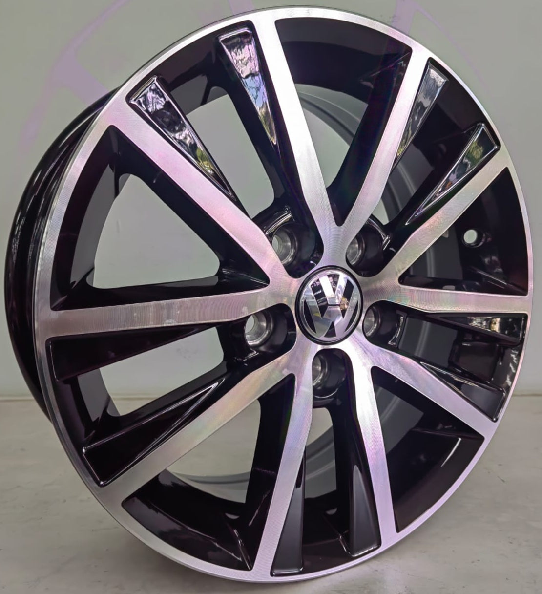 14" KR L1330 (14X5.5J/5-100) ET36 BMF +LIP VW