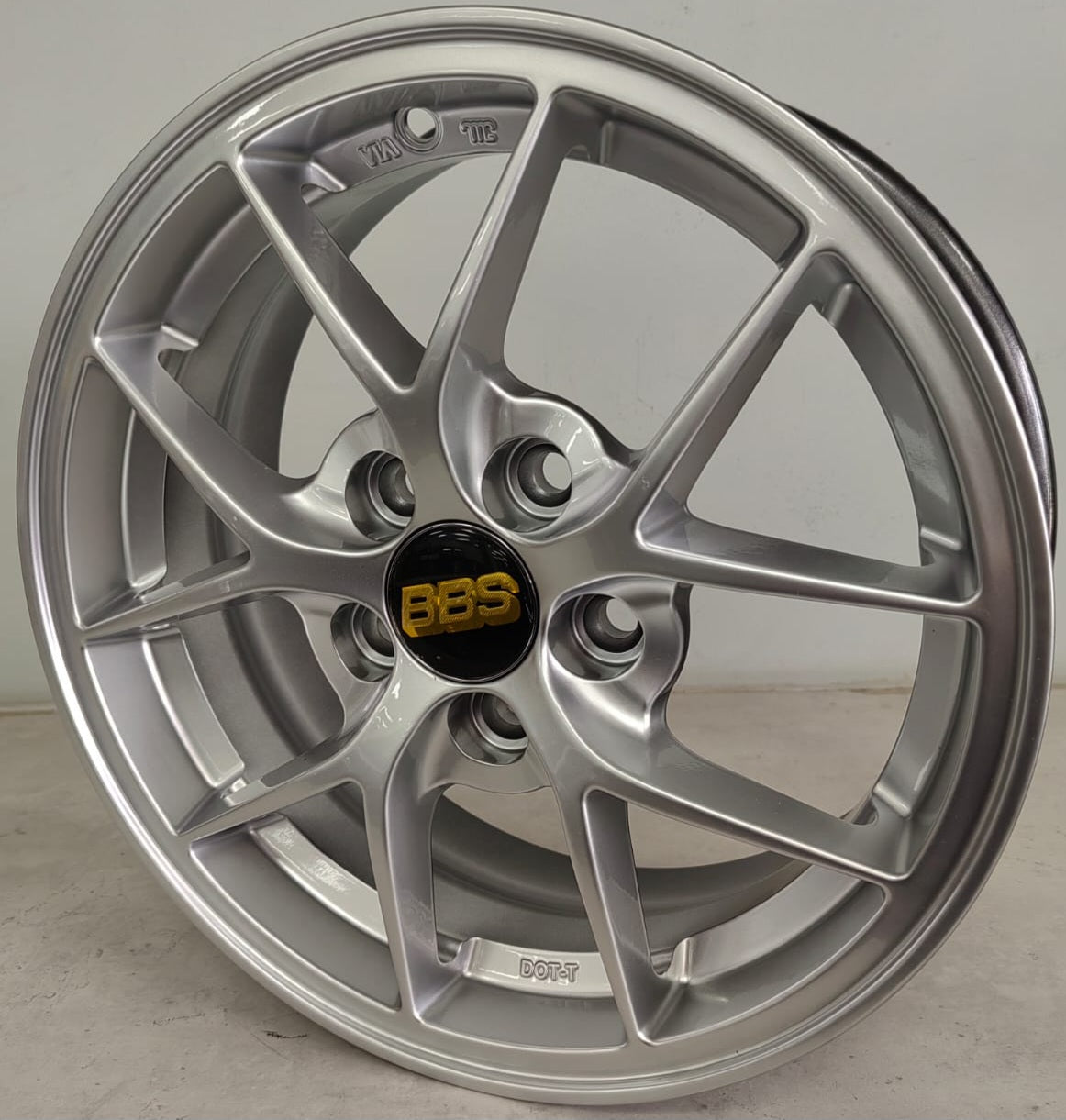 14" KR RHD1009-4(14X5.5J/5-100) ET35 HS BBS