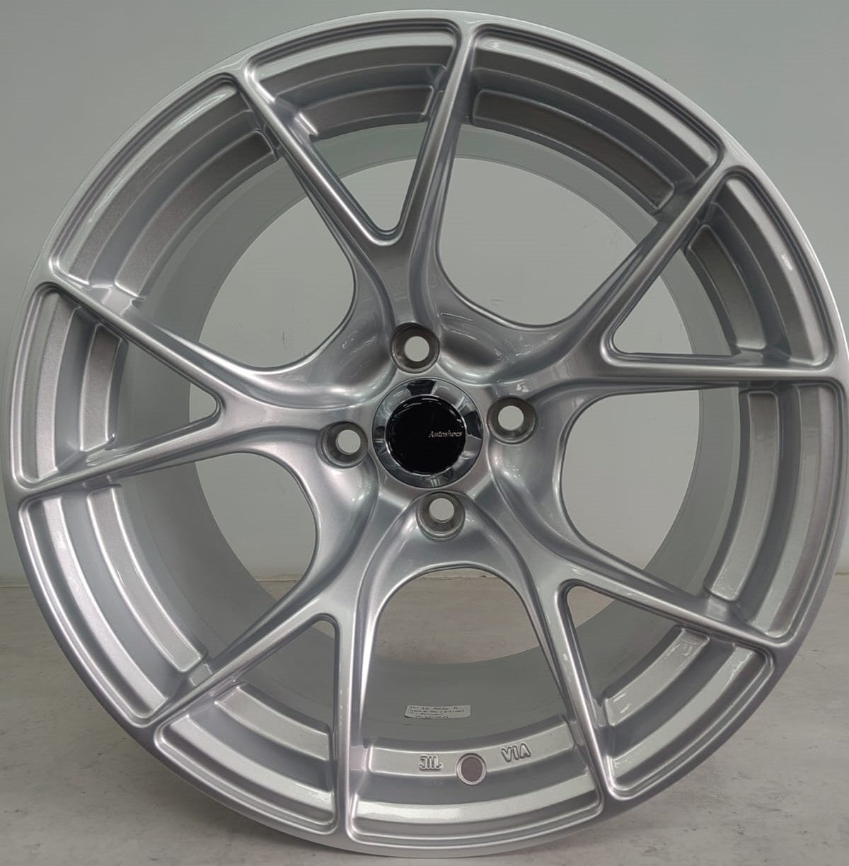 15" KR AS26 A (15X8.25J/4-100) TITANIUM SILVER