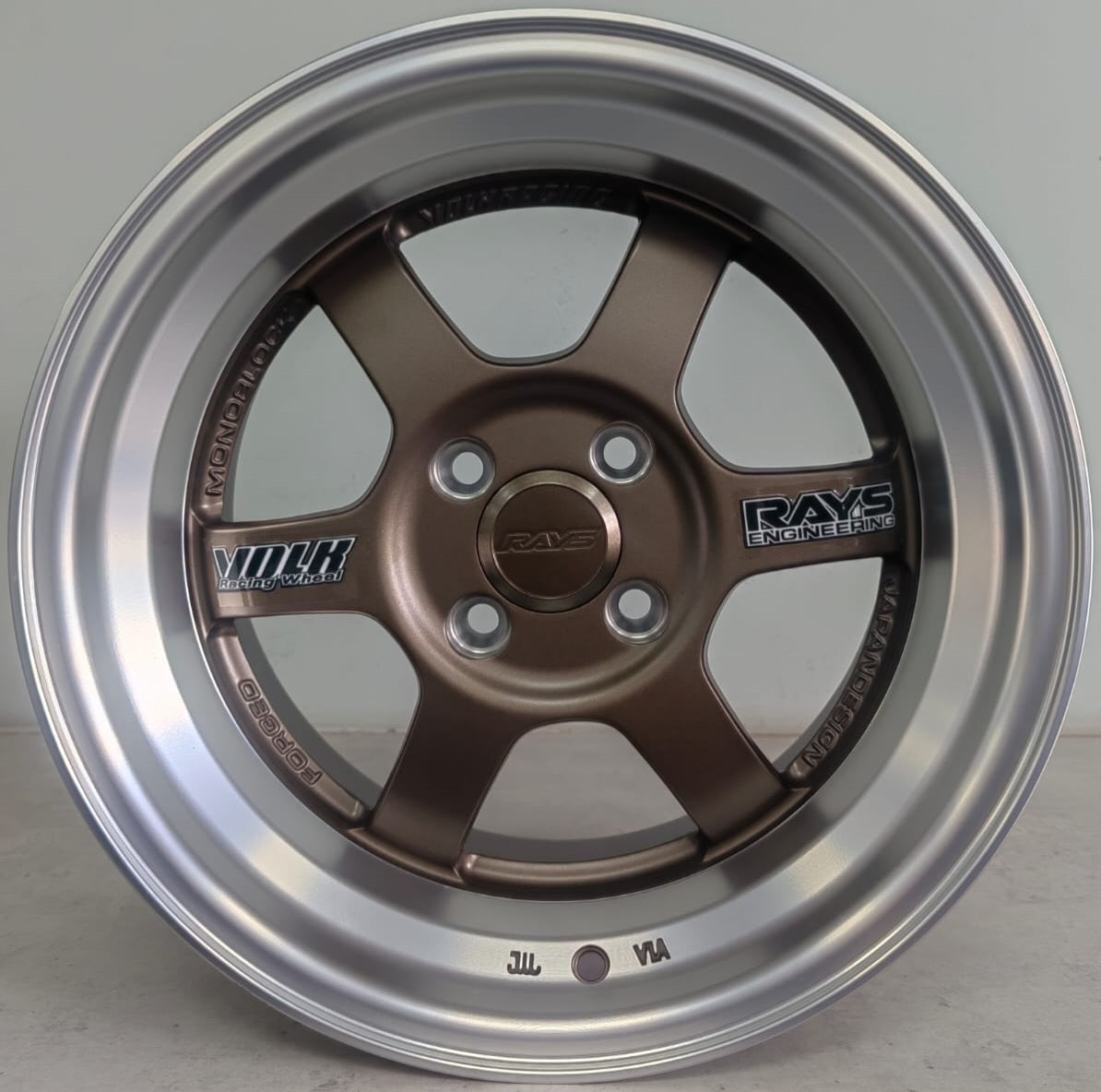 15" KR AS35 6 (15X8.25/4-100) BRL ET 20