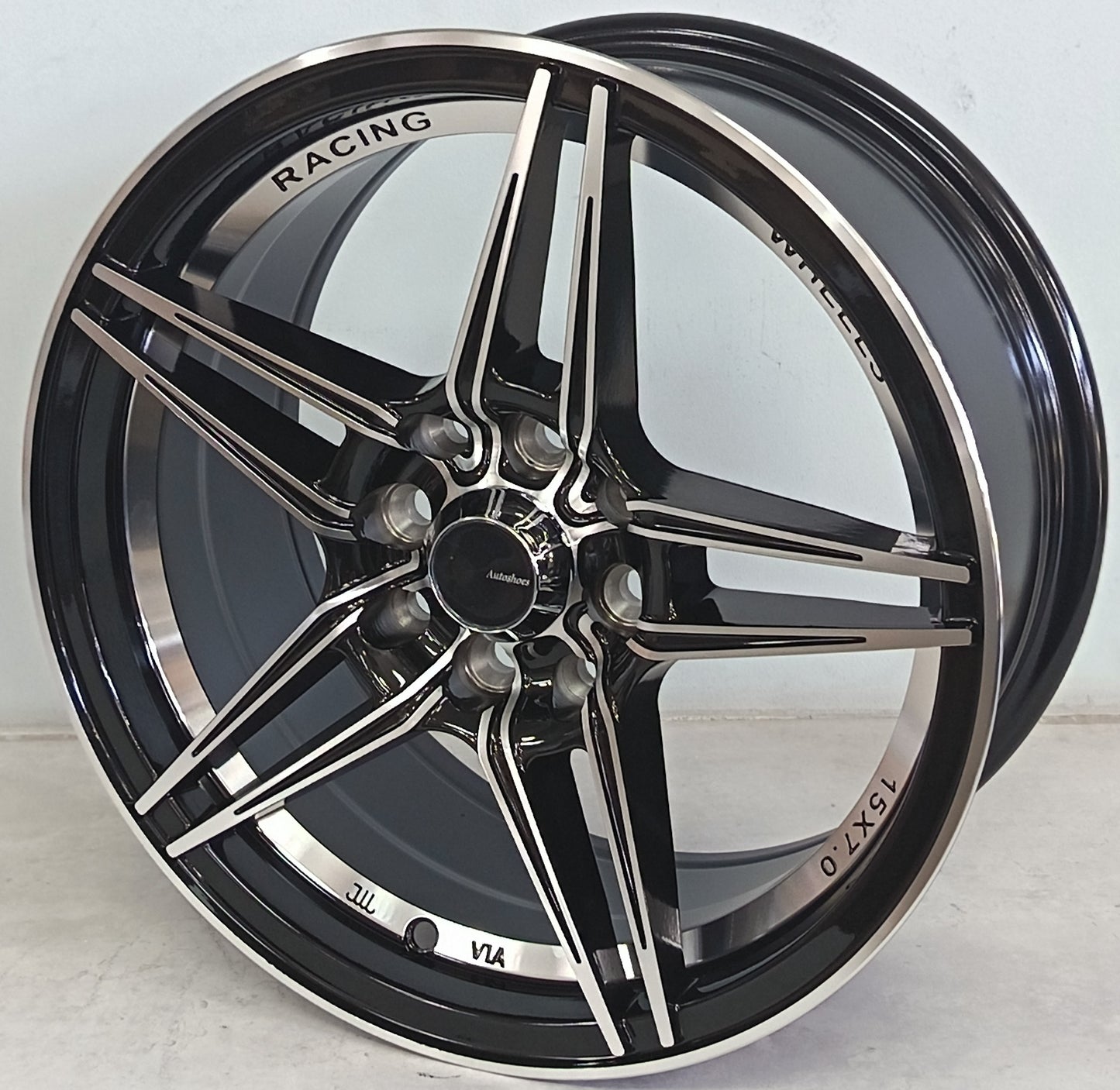 15" KR AS519 41 (15X7/4-100/114) BF