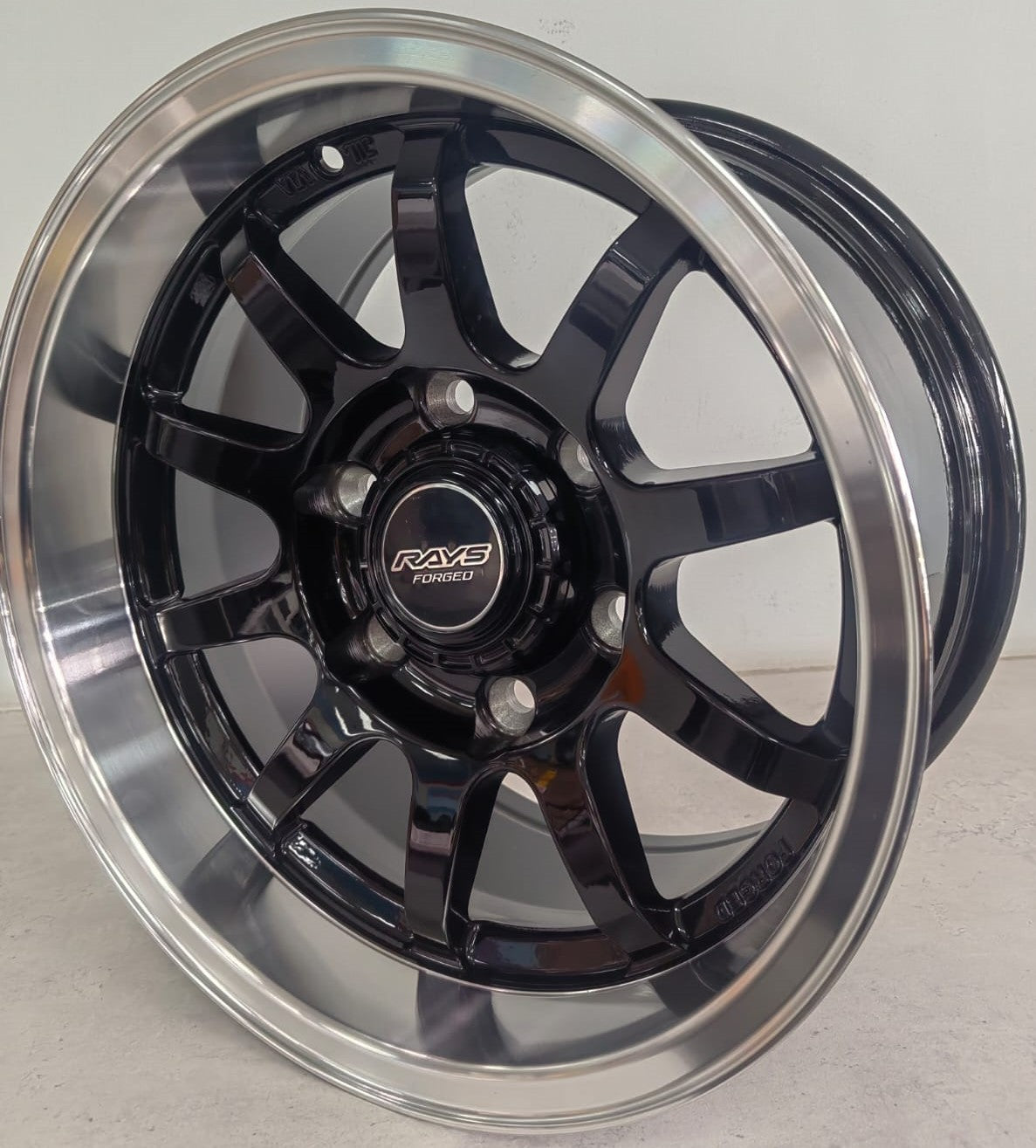 15" KR XPHR002 (15X8.0/6-139) SEMI M-BL