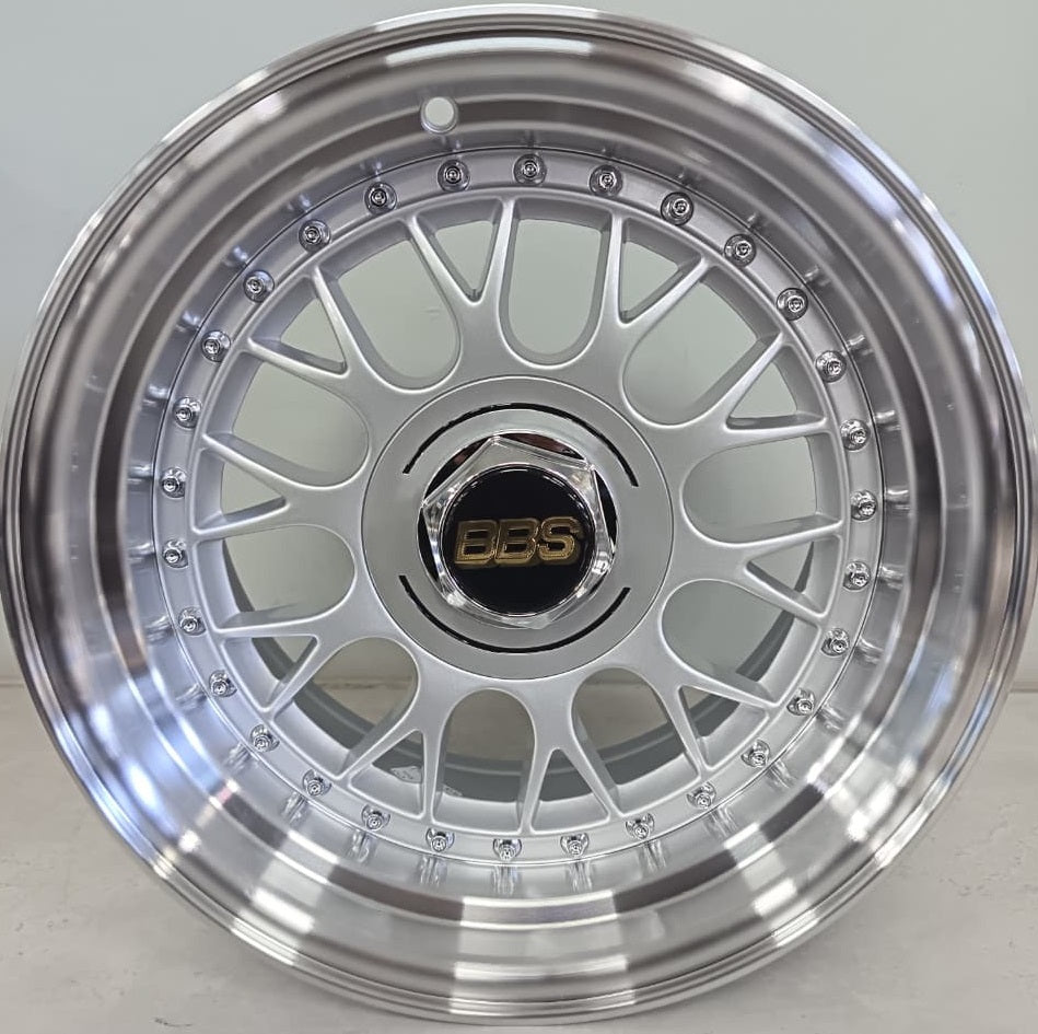 15" KR YKW5031 M (15X8/5-100/114) ET15 SL