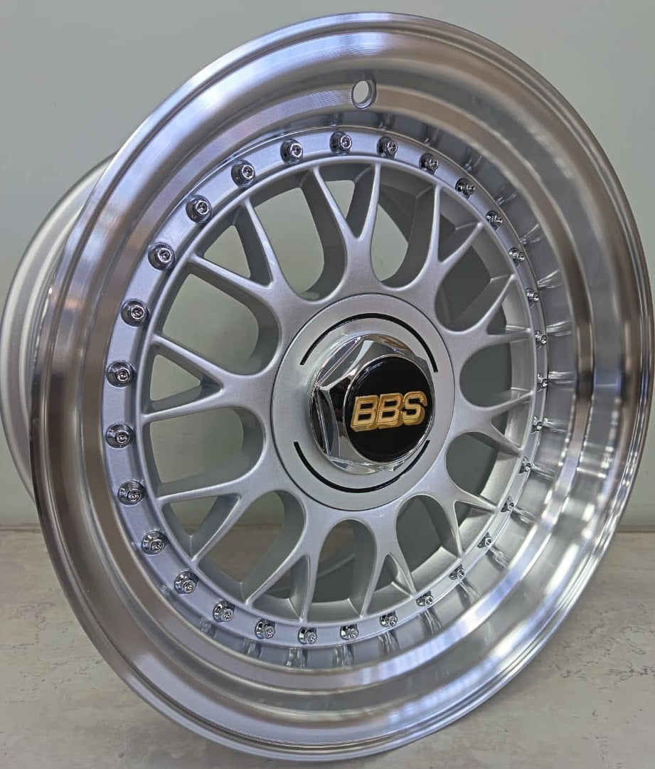 15" KR YKW5031 M (15X8/5-100/114) ET15 SL