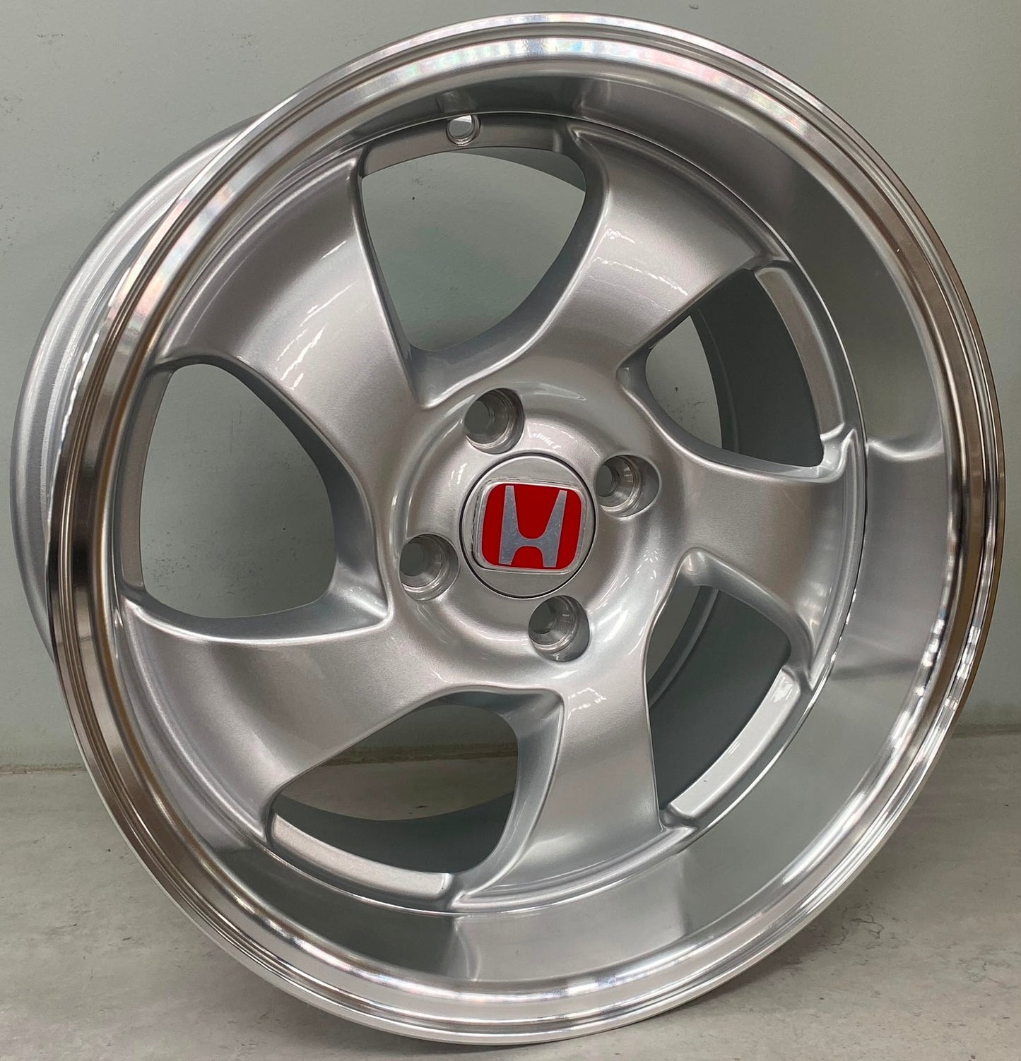 15" CONCEPT YKW5055 J (15X8/4-100) ET20 SL