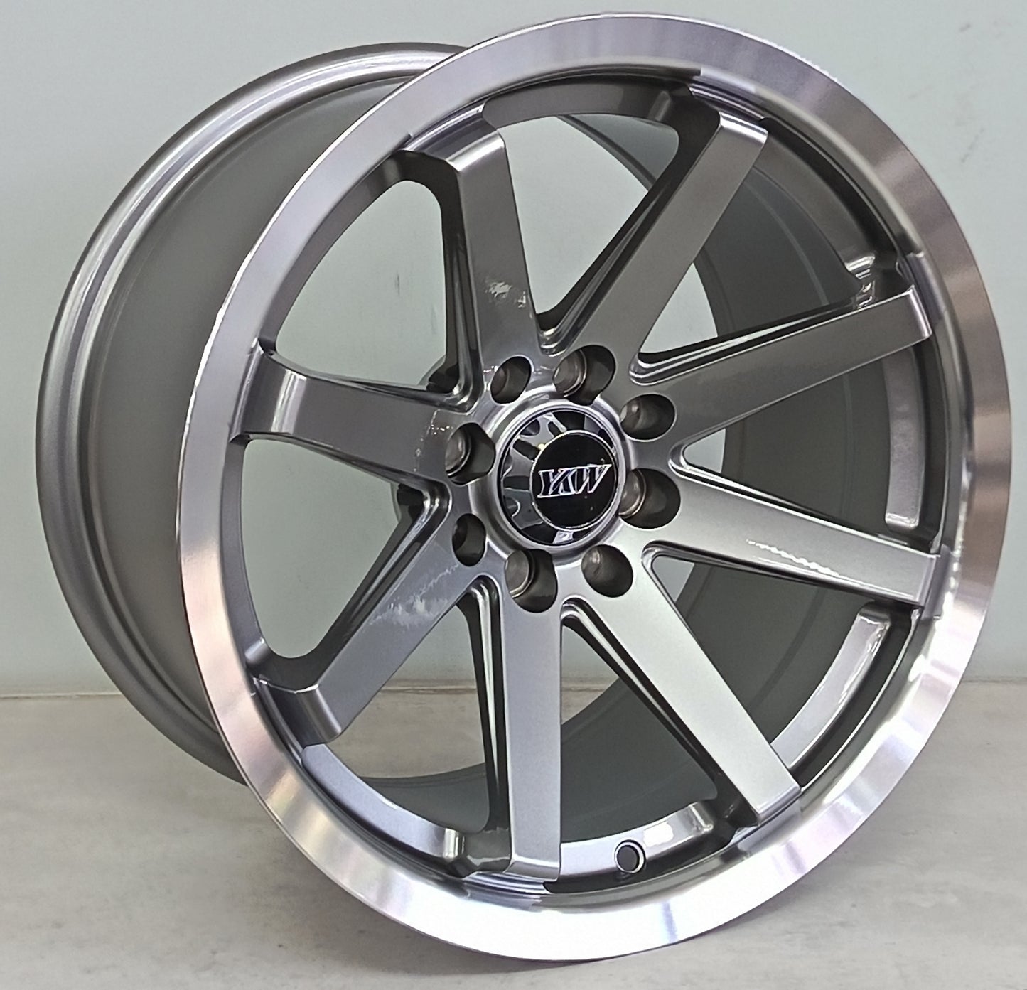 15" KR YKW5170 12 (15X8.25/4-100/108) GL