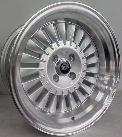 15" KR YKW5209 H (15X8.25/4-100) SLIVER