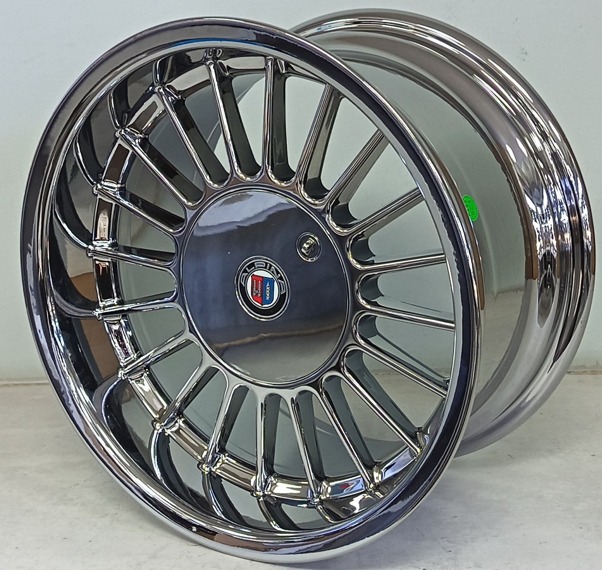 15" KR YKW5674O(15X8.25/4-100/108)V-CHR ET20ALPINE