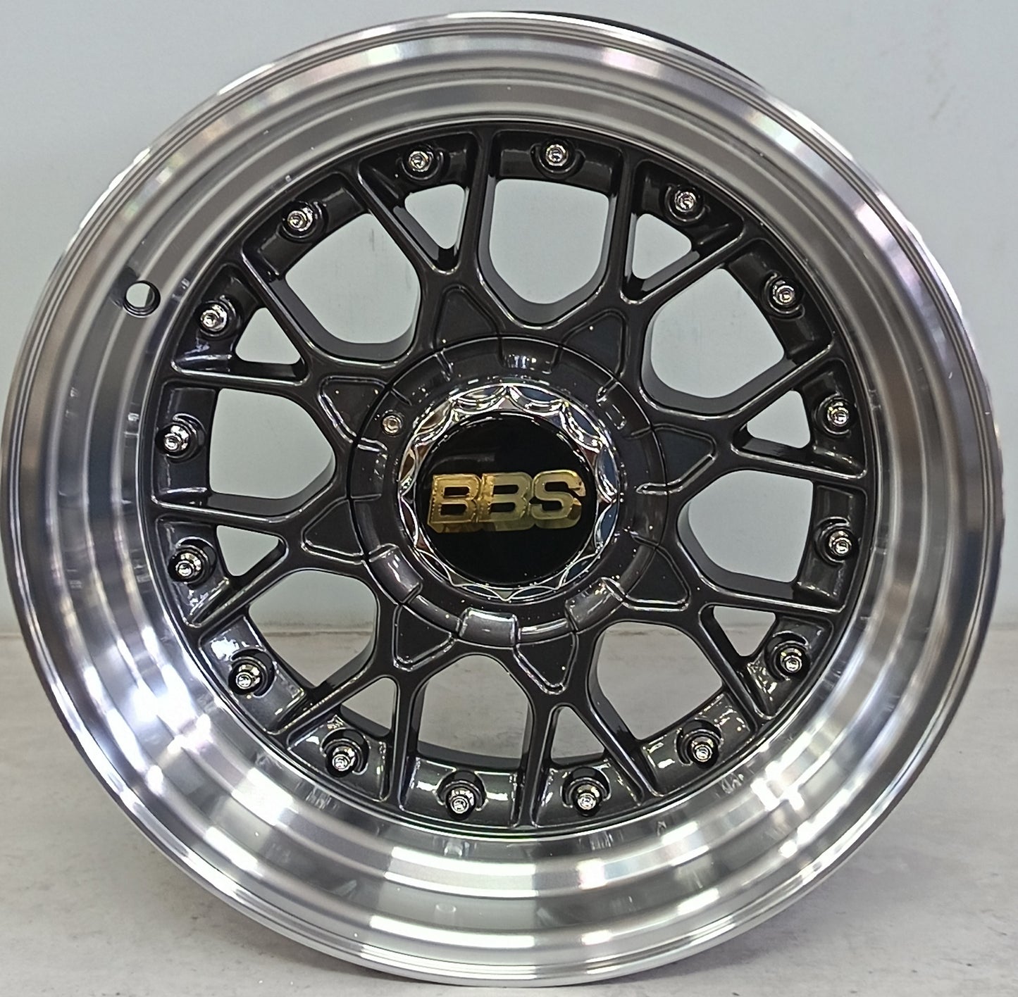 15" KR YKW5703 E (15X8/4-100/5-100) GL