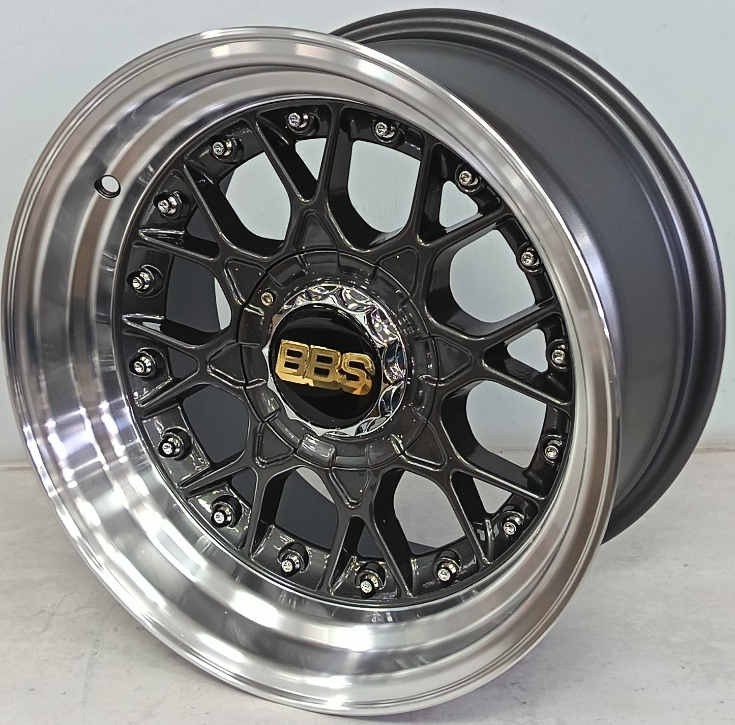 15" KR YKW5703 E (15X8/4-100/5-100) GL