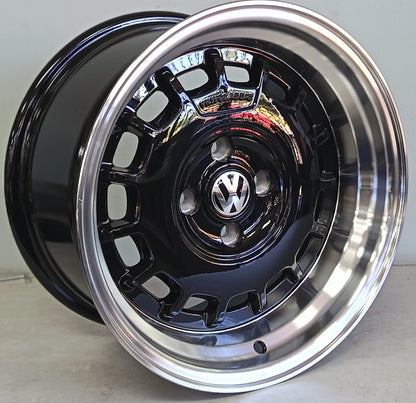 15" KR YKW5890 R (15X8.25J/4-100) BL ET 20