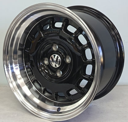15" KR YKW5890 R (15X8.25J/4-100) BL ET 20