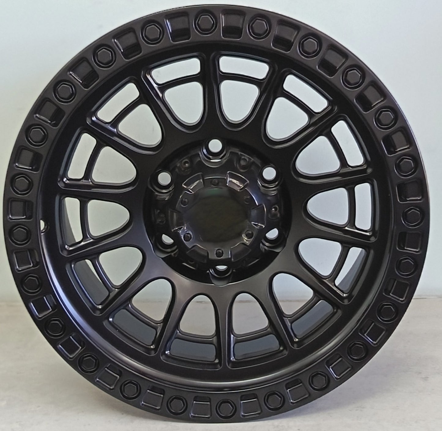 16" KR DX022A (16X8J/6-139) ET0  MB