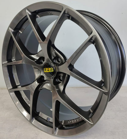 17" KR DX221B (17X7.5J/4-100) ET35  HYPER BLACK
