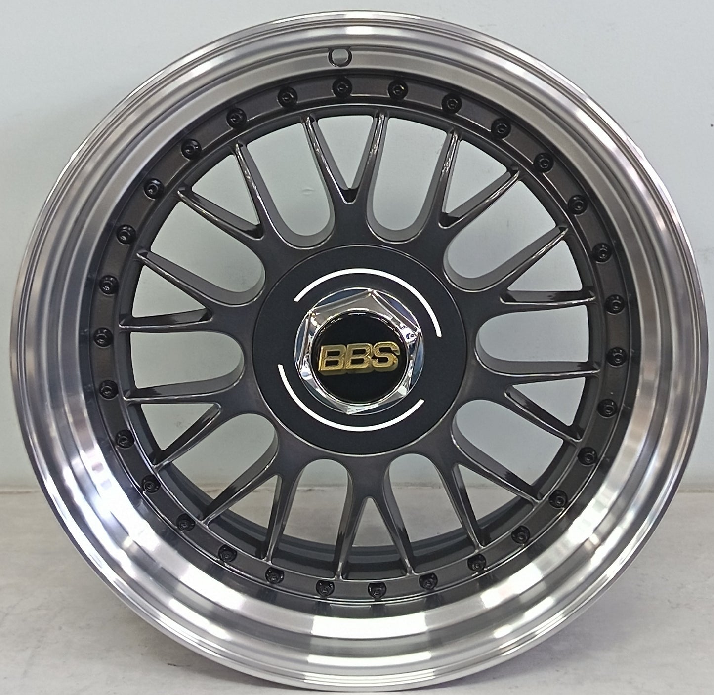 17" KR YKW7031 10 (17X8.5/4-100/114) GL+B