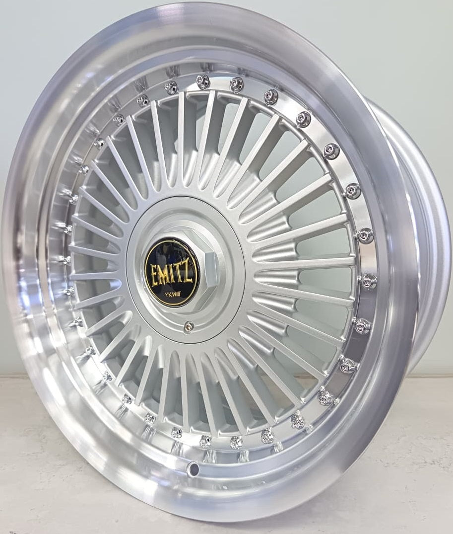 17" KR YKW7036 17/18 (17X8/9/5-112/120) SL N/W