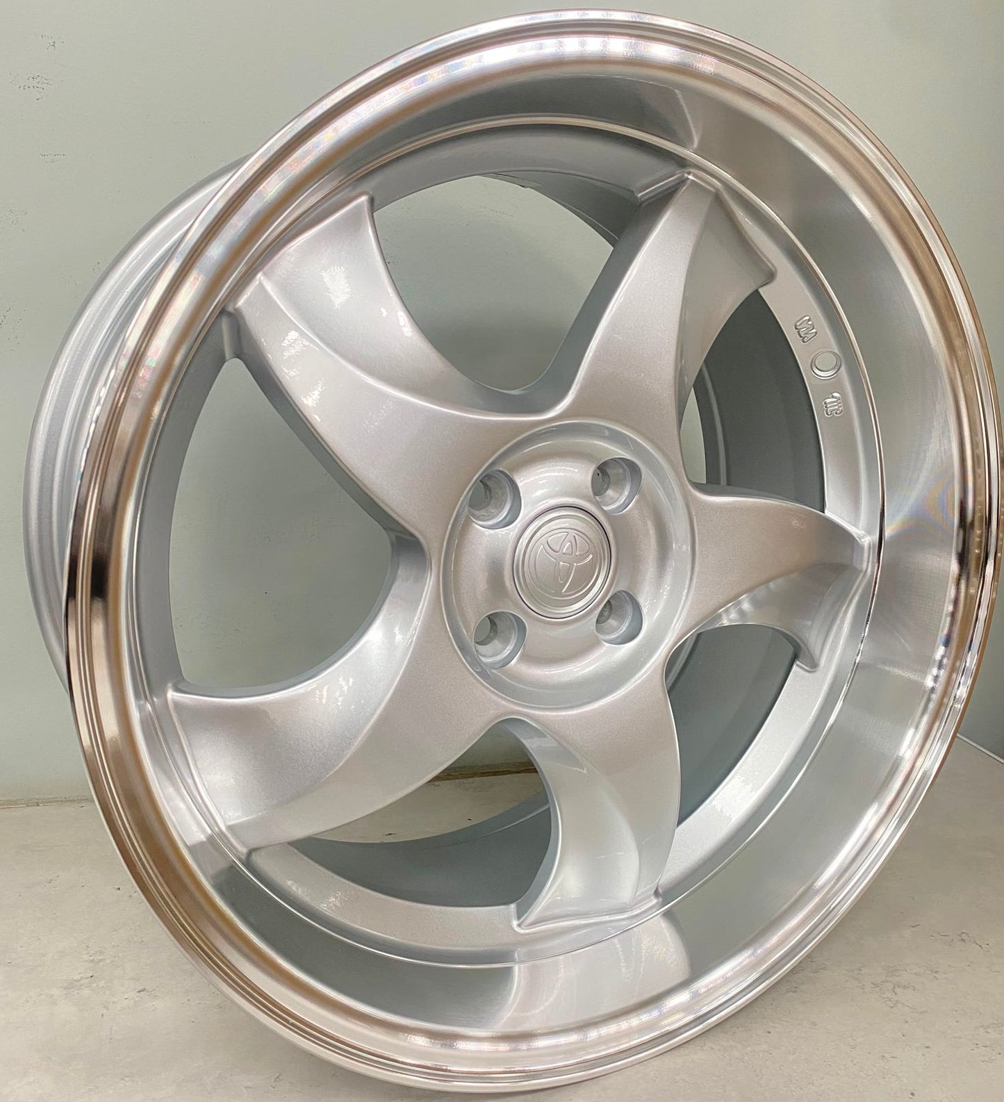 17" CONCEPT YKW7056 1 (17X8.5/4-100) ET20 SL