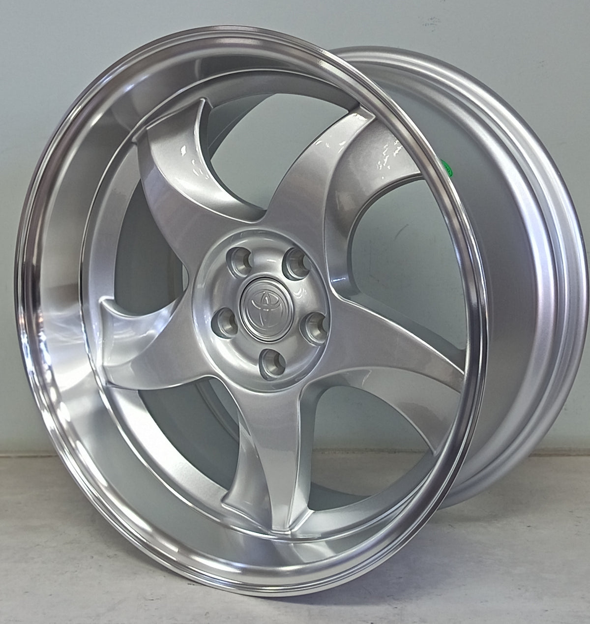 17" KR YKW7056 2 (17X8.5/5-100) SL ET20 TOYOTA