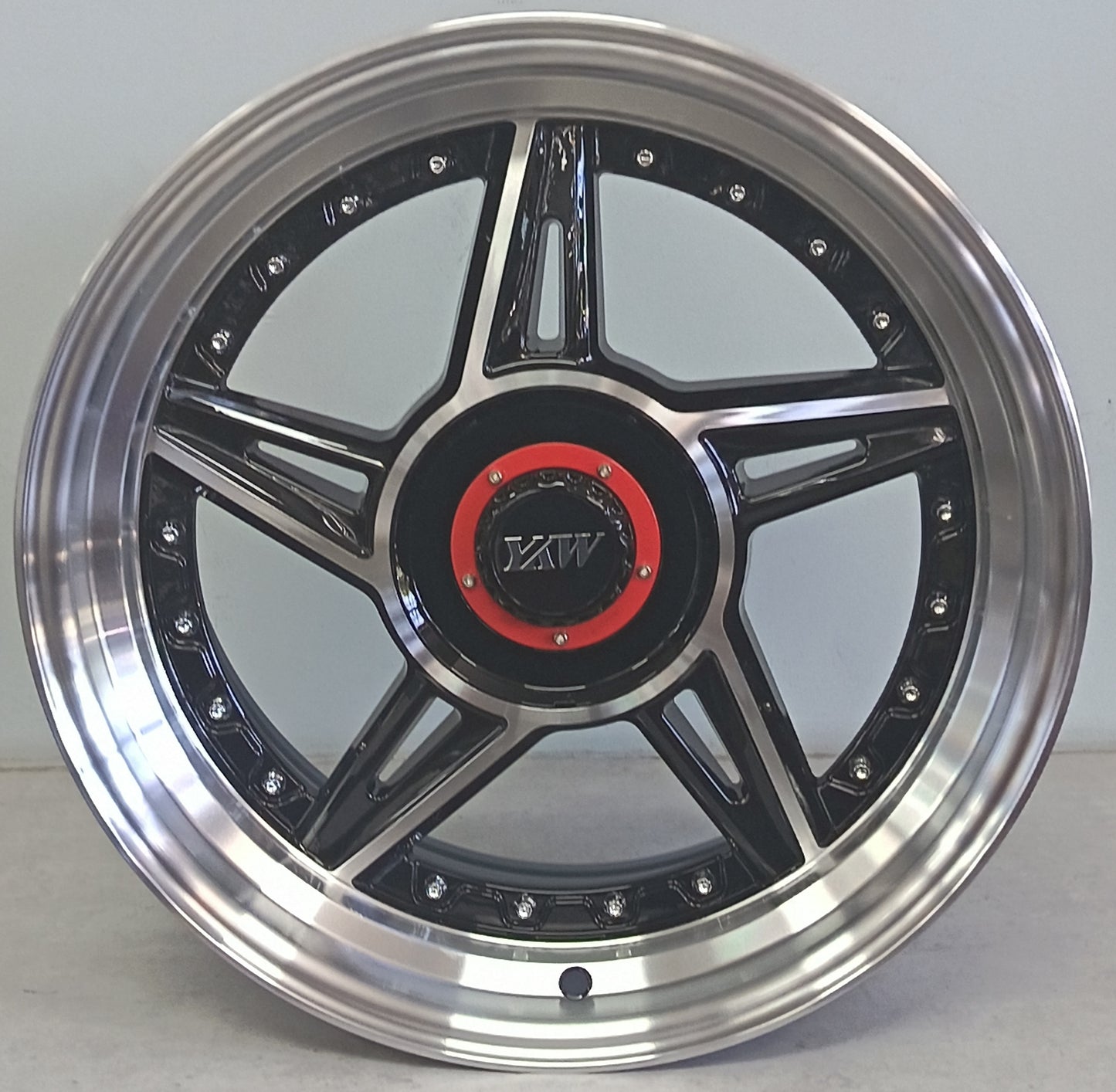 17" KR YKW7663T (17X8.5J/5-112/120) BL