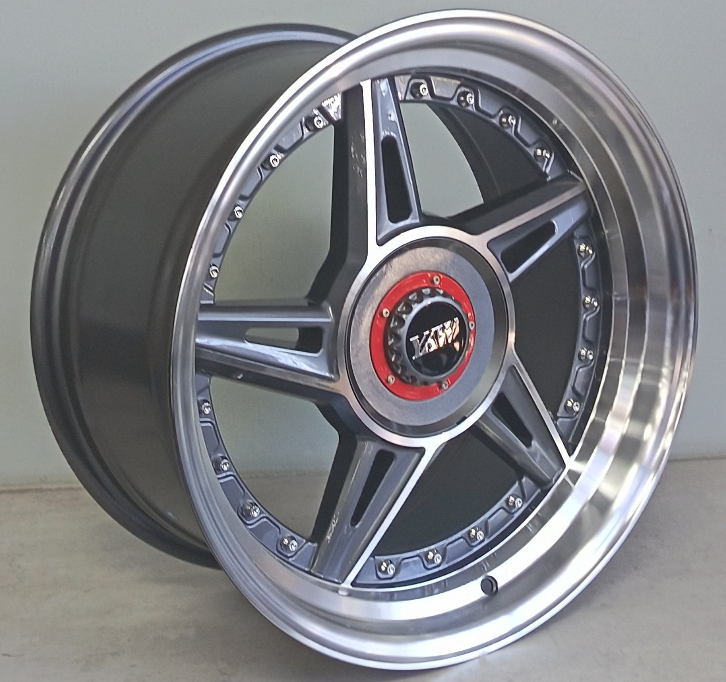 17" KR YKW7663U (17X8.5/5-112/120) GL ET 20