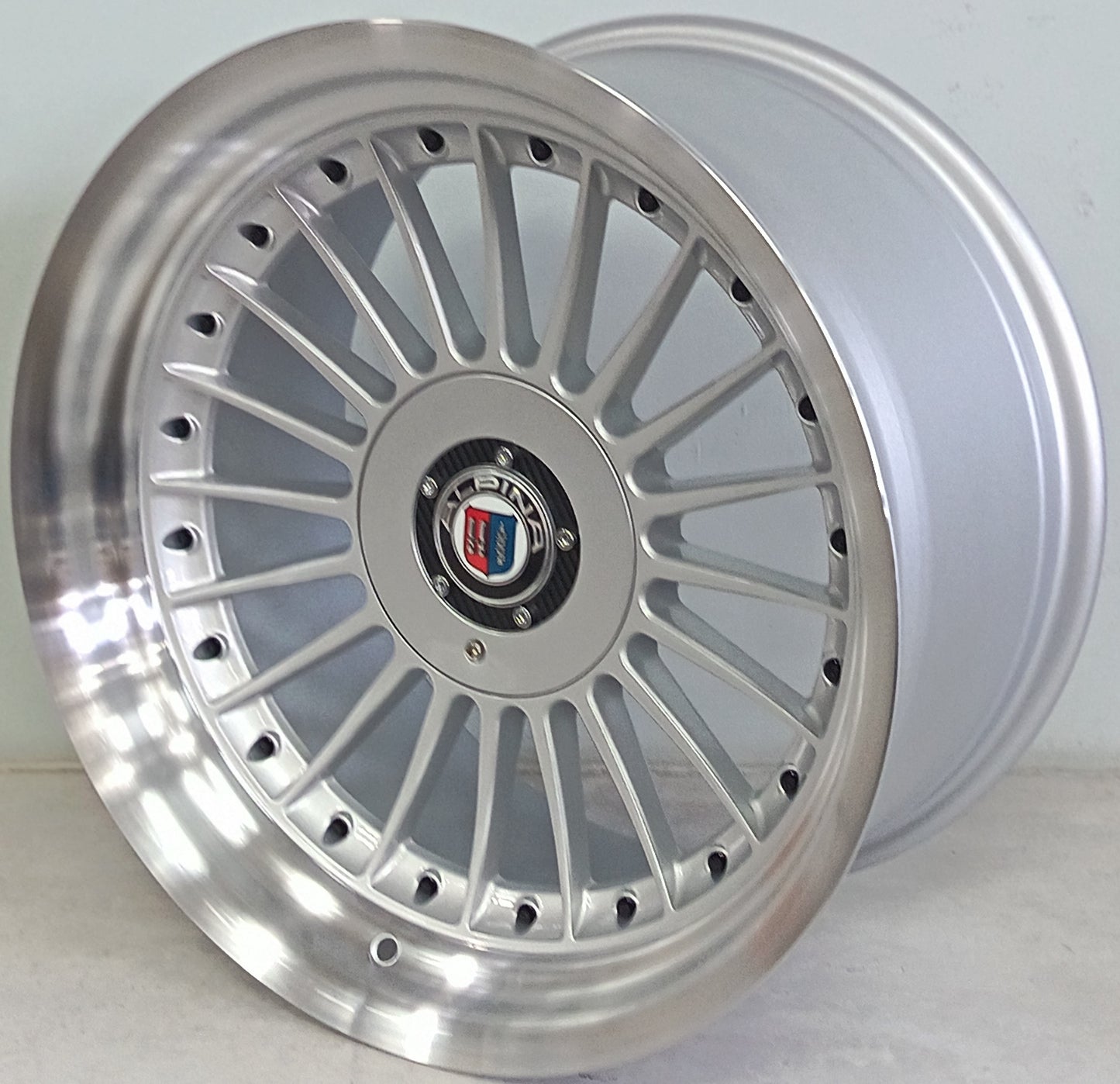 17" KR YKW7670 I/J (17X8/9/4-100/5-100) SL+B