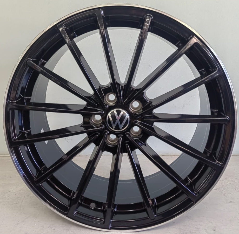 18" KR 222 (18X8J/5-100) ET45 BML VW