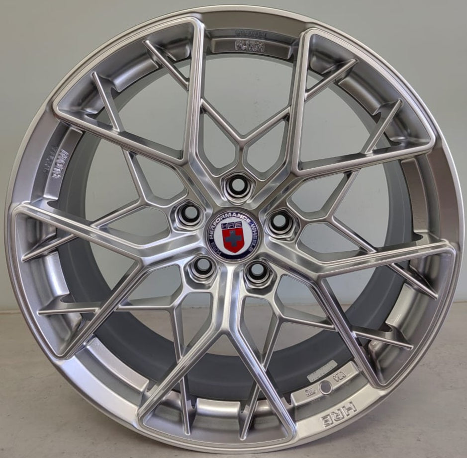 18" KR DX552 (18X8J/5-114) ET35  HYPER SLR