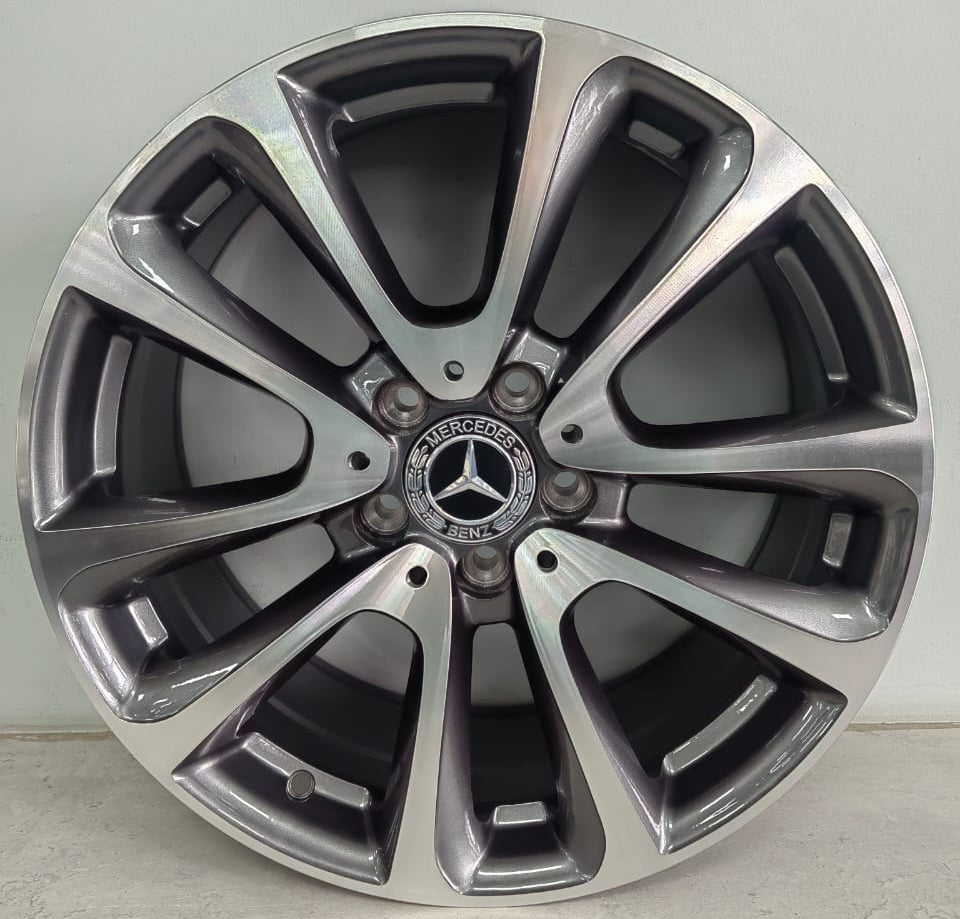 18" KR H3306F (18x8.0J/5-112) ET43 MG MERC