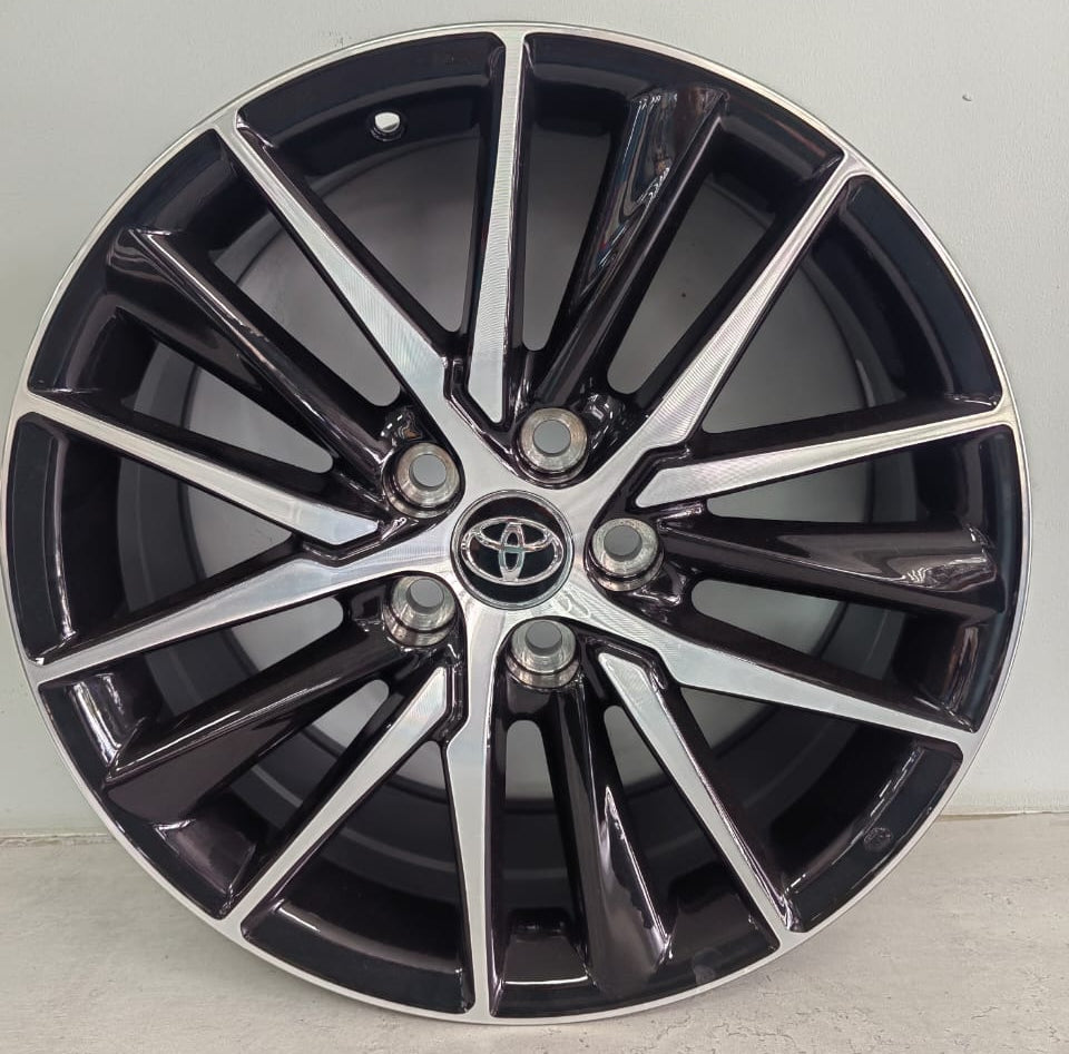 18" KR H893F (18x8.0J/5-114) ET50 MB TOYOTA