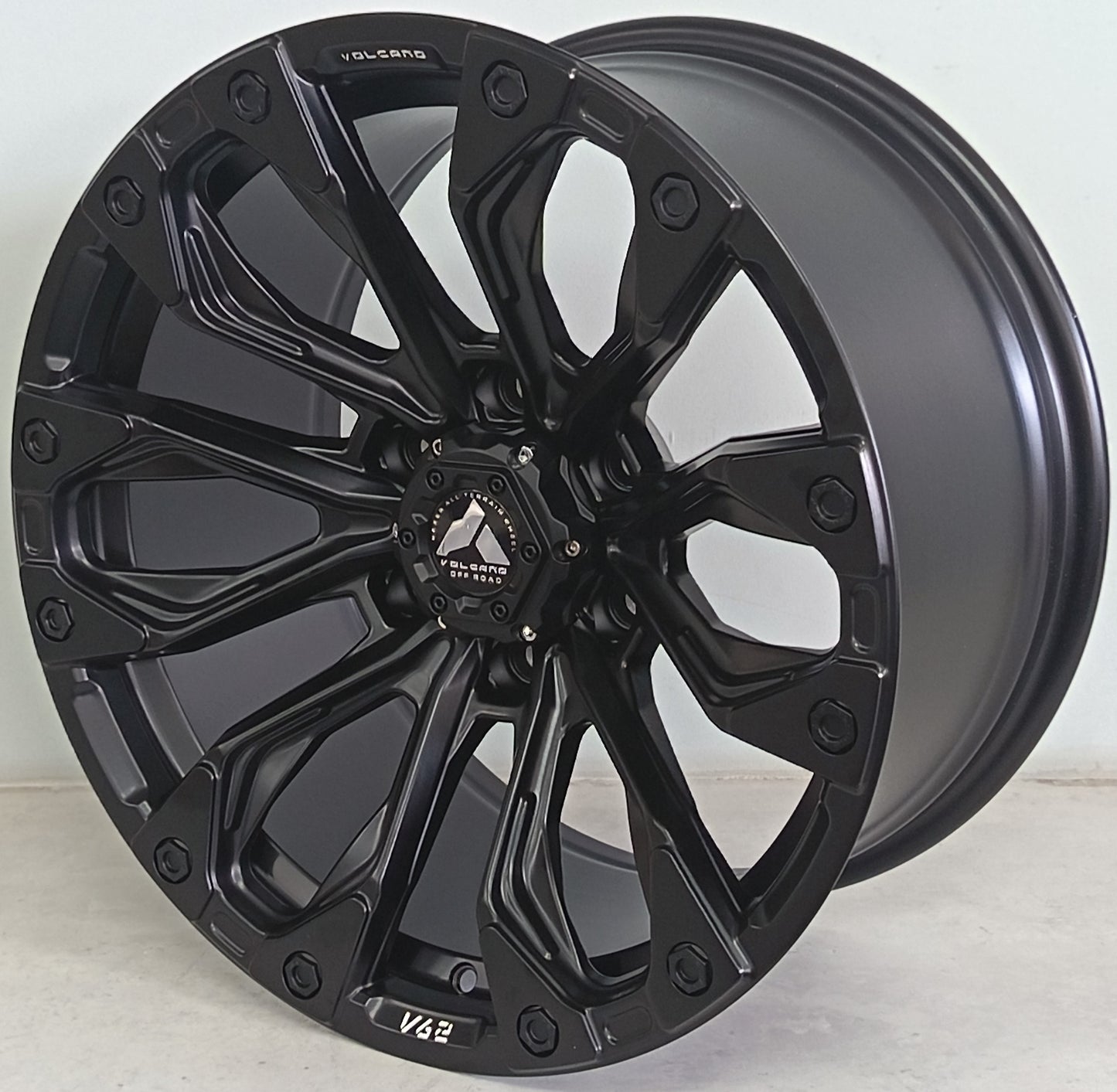 18" KR V62 (18X9.5/6-139) MT BLACK
