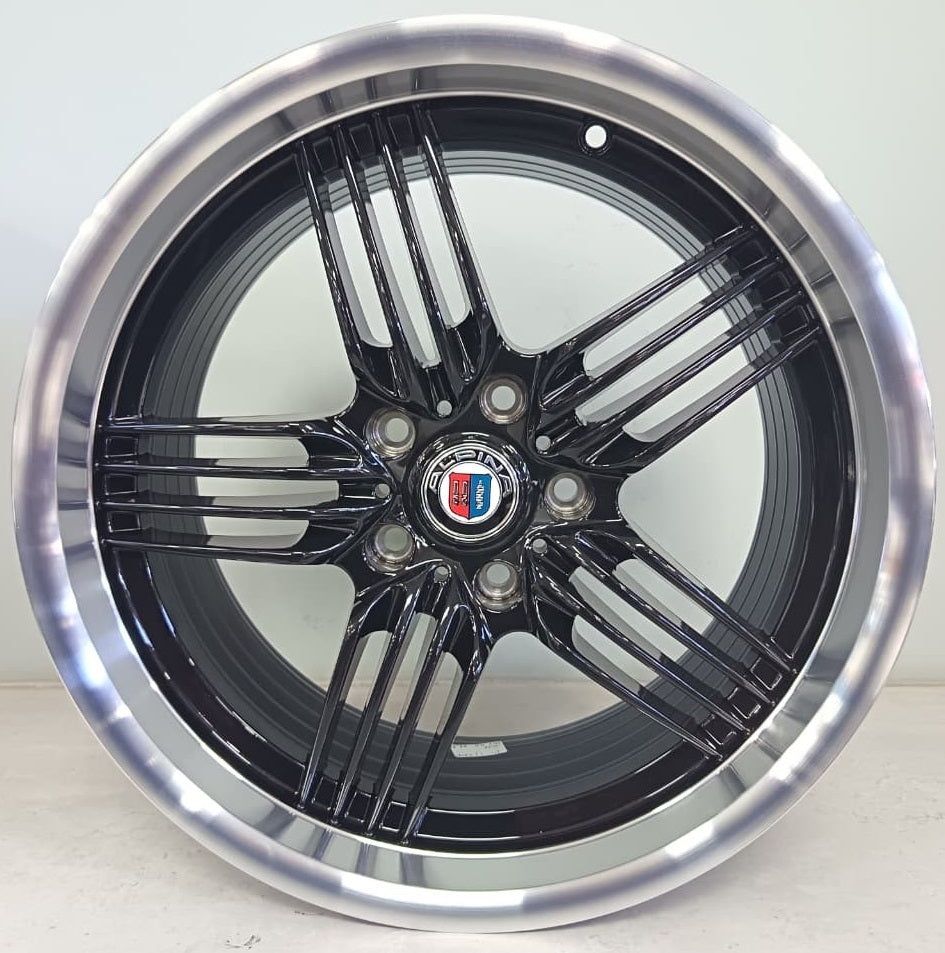 18" KR YKW8672 11/12 (18X8.5/10/5-120) GL N/W