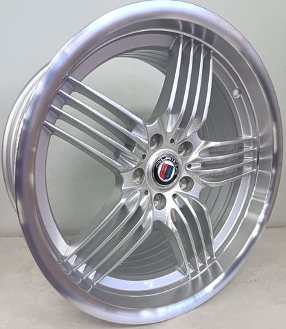 18" KR YKW8672 3/4 (18X8.5/10/5-120) SL N/W