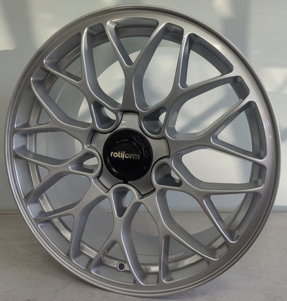18" KR YKW870529 (18X8.5/5-120) SILVER ET 35