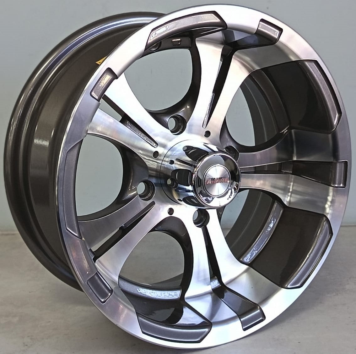 13" ALINE ZIPP (13X6J/4-114) GUN MET