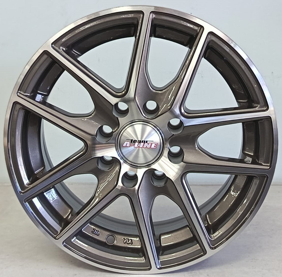 13" ALINE VICTORY (13x5.5J/4-100/108)