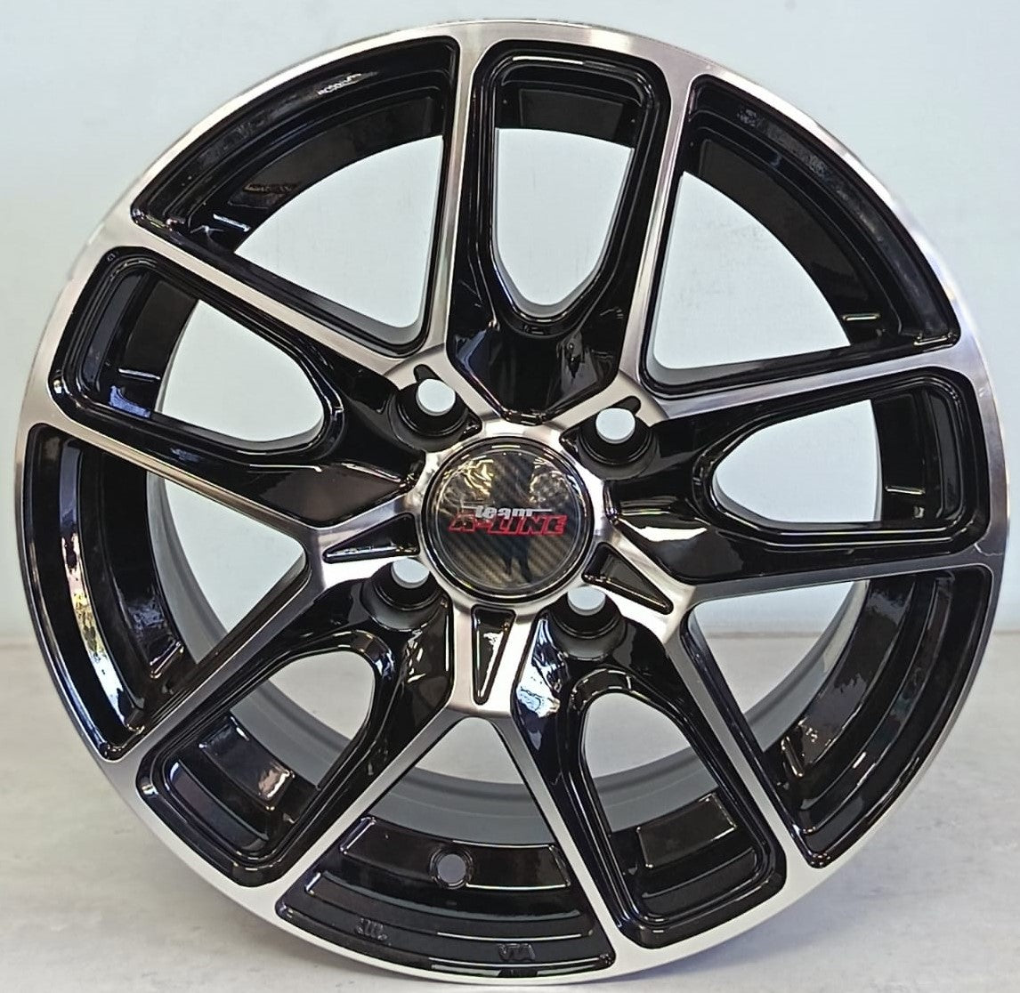 13" ALINE TUSK (13X5.5J/4-100) ET25 BKMF