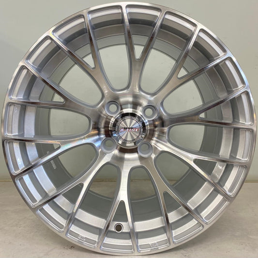 15" ALINE EPIC (15X8/4-100)ET20 ARCTIC SILVER MACH