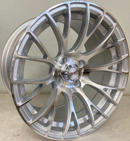 15" ALINE EPIC (15X8/4-100)ET20 ARCTIC SILVER MACH