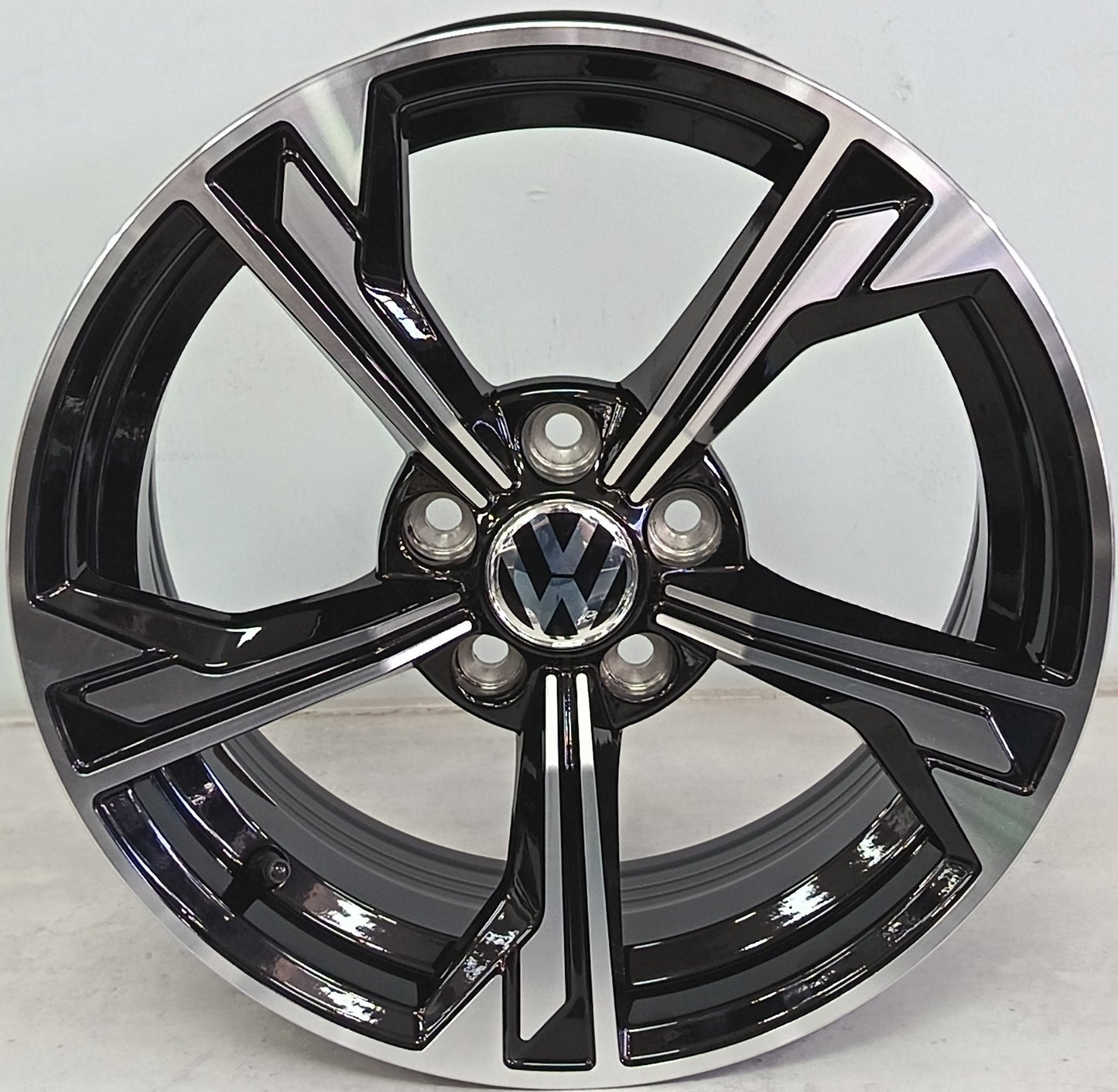 15" ZAXX TL5002 (15X6.5J/5-100) ET35 VW